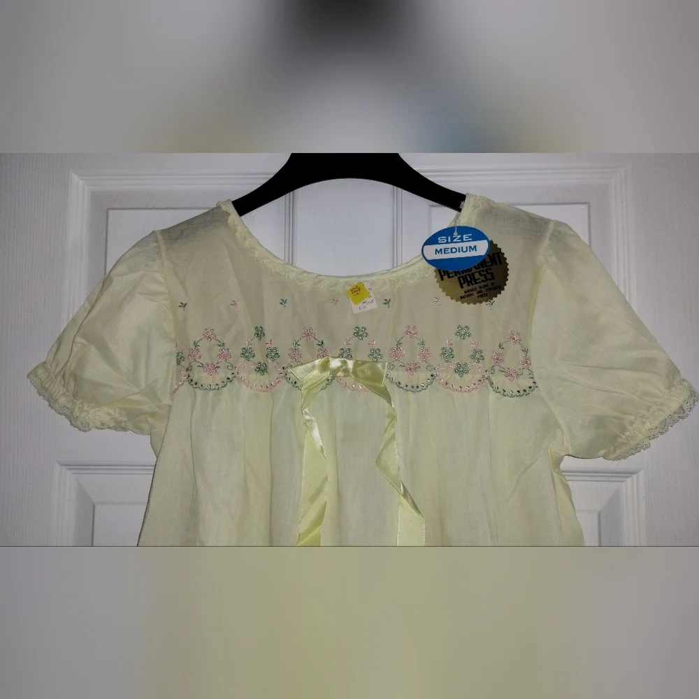 Vintage Nightgown Stones Wear Brand - Picture 5 of 9